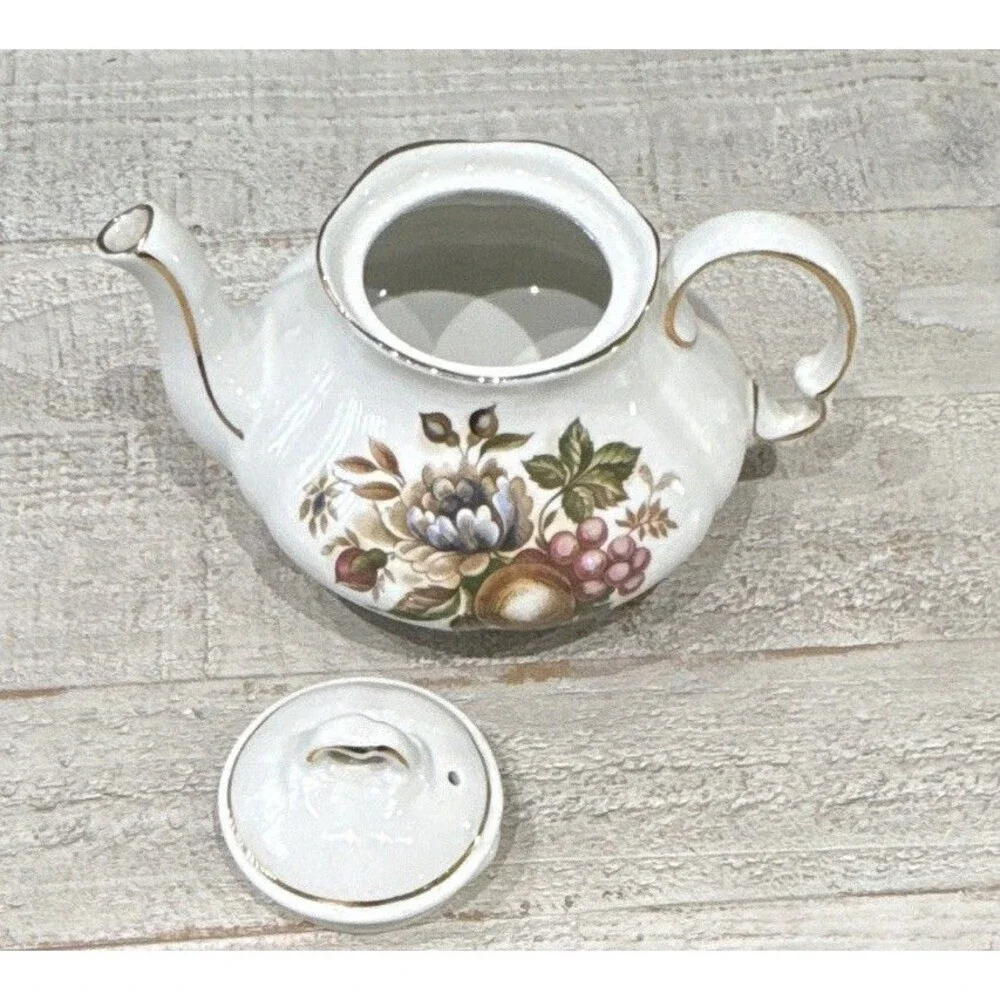 Vintage 1960s Woods & Sons Ellgreave Ironstone Teapot w/ Lid